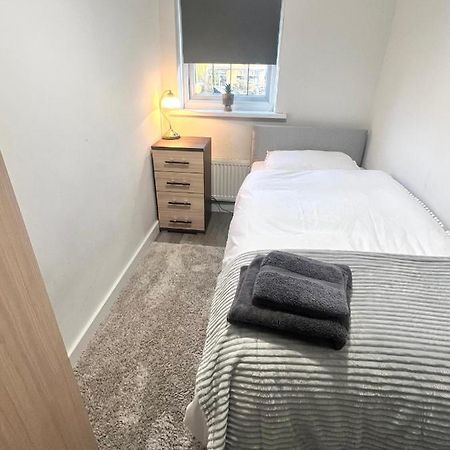 Lovely Single Room Londra Esterno foto