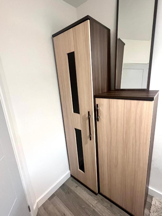 Lovely Single Room Londra Esterno foto
